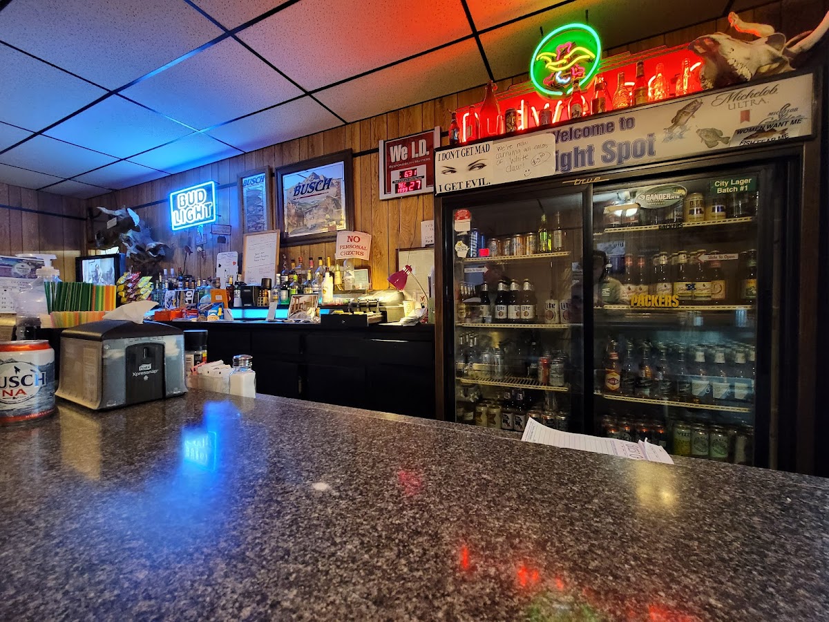Bright Spot Tavern & Restaurant - Photo 7