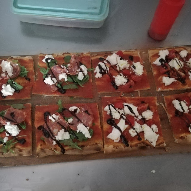 Pizza Al Metro