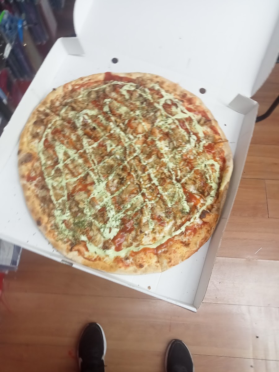 Al Carbon Pizzas y Pollo - Photo 4