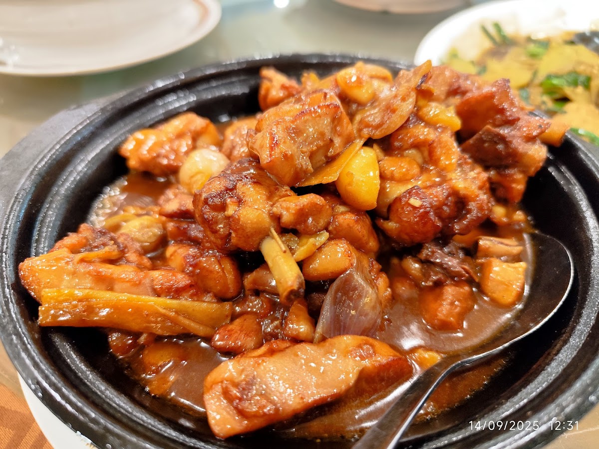 Emperor Cuisine 御善阁大酒家 - Photo 3