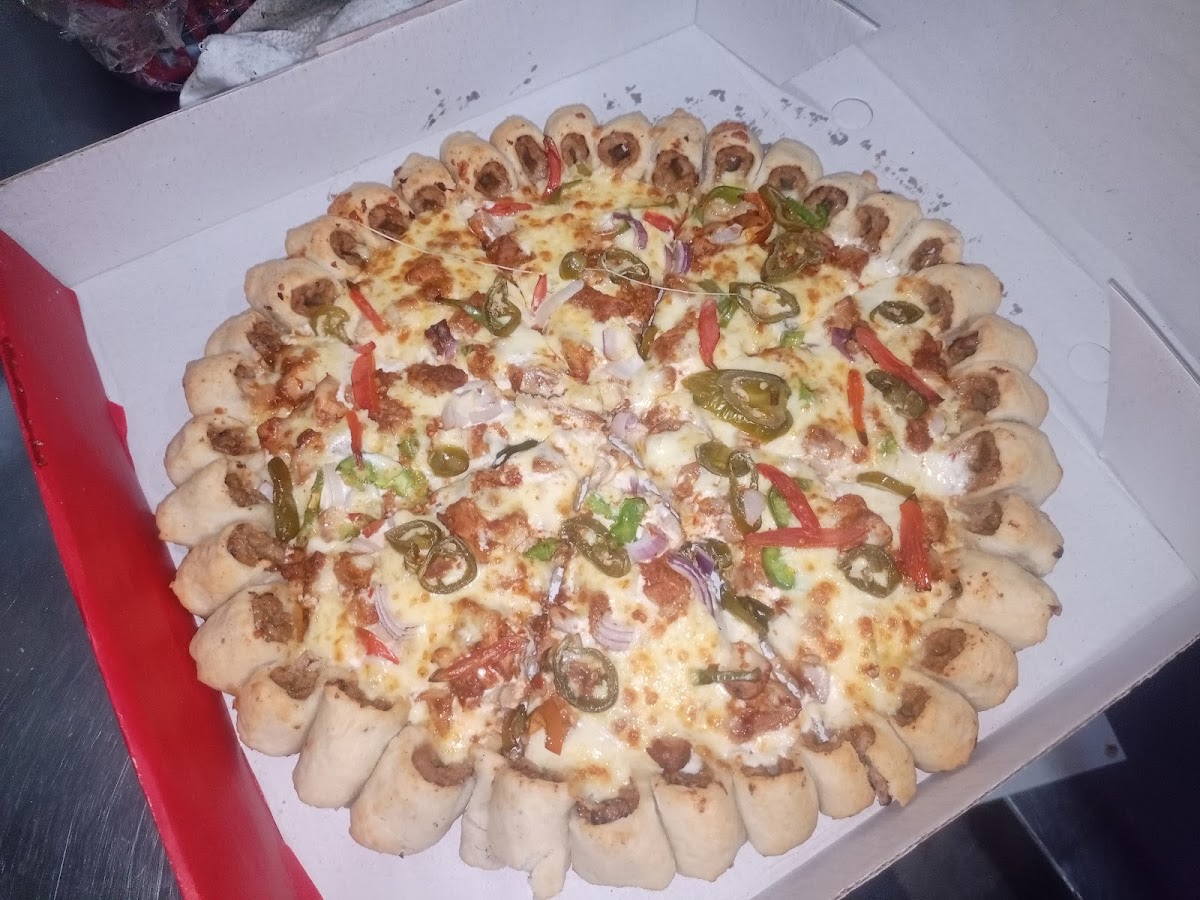 Oregano Pizza - Photo 2