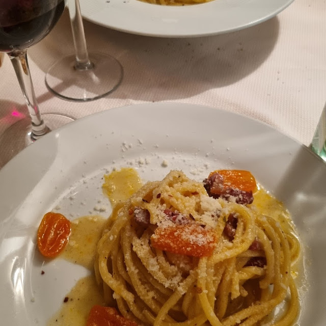 Cacio E Pepe Gourmet Con Pasta Fresca E Pomodorini In Agrodolce