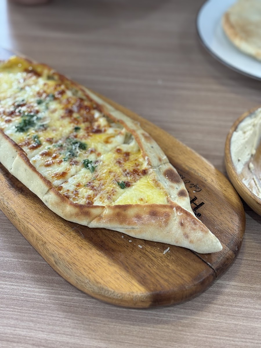 Hava Cafe & Resto Bintaro - Photo 7