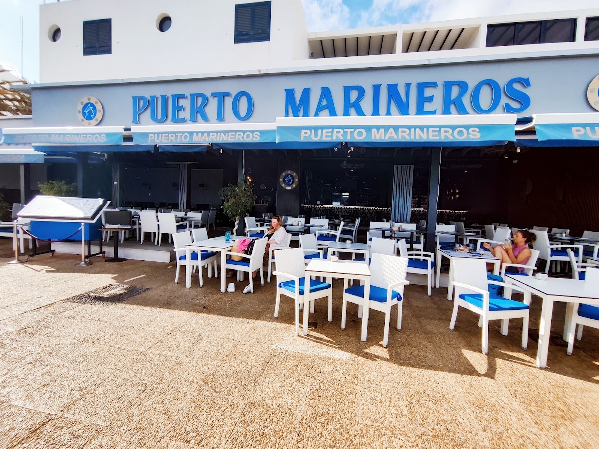Puerto Marineros - Photo 4