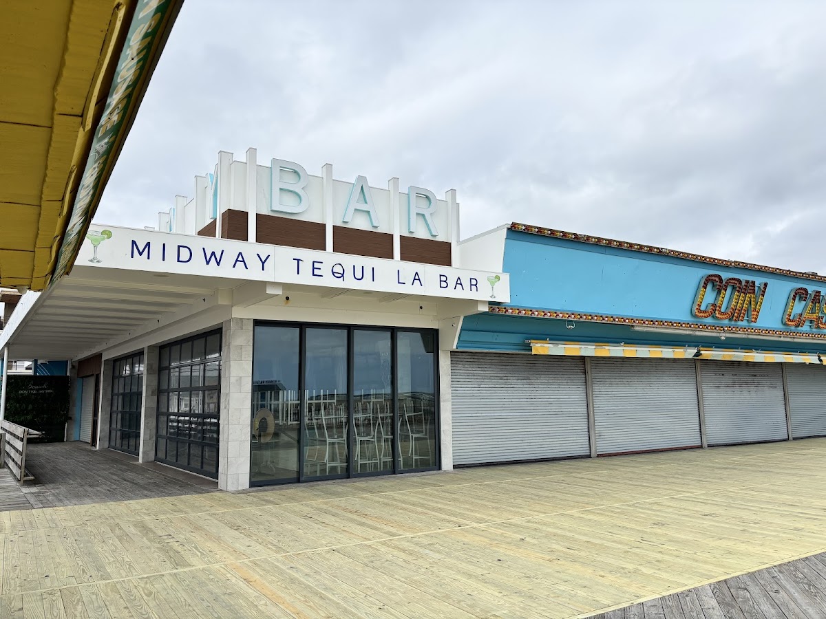 Midway Steak House - Photo 4