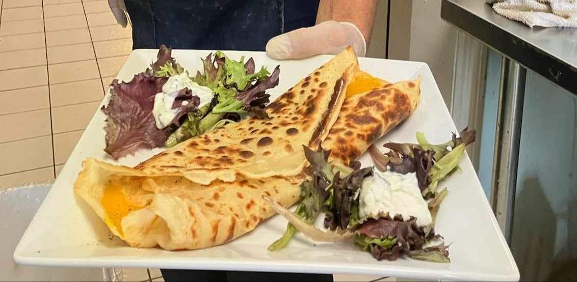 Mediterra Diner - Photo 7