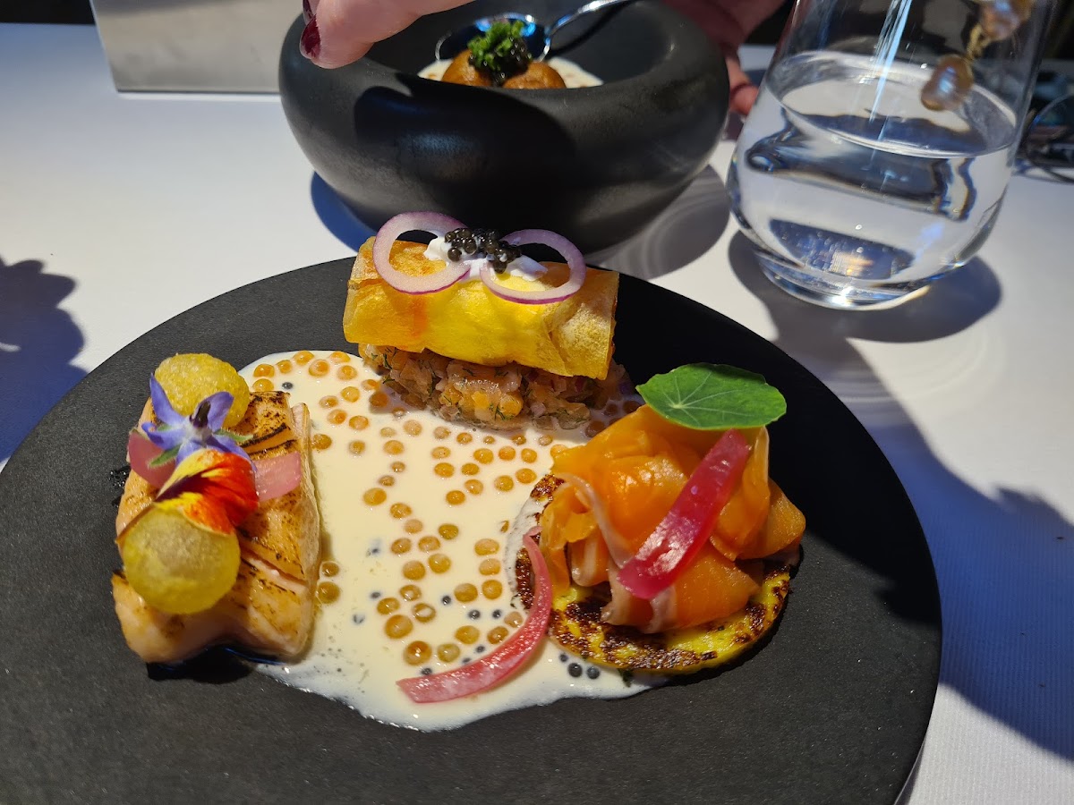 Reserve Restaurant - Photo 4