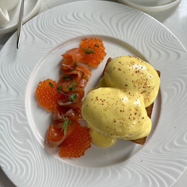 Eggs Benedict