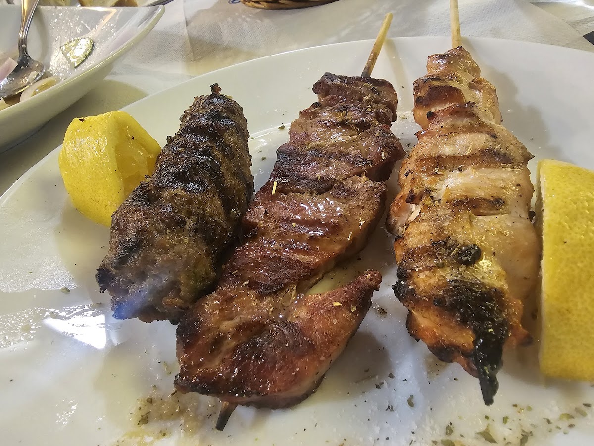 Raft Grill Bar - Photo 2