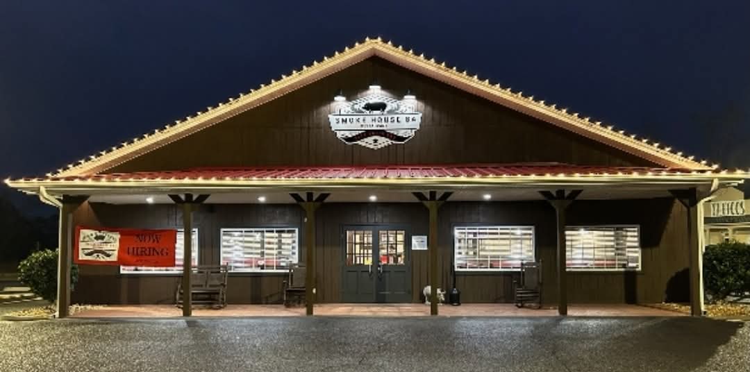 Smokehouse 84 - Photo 1