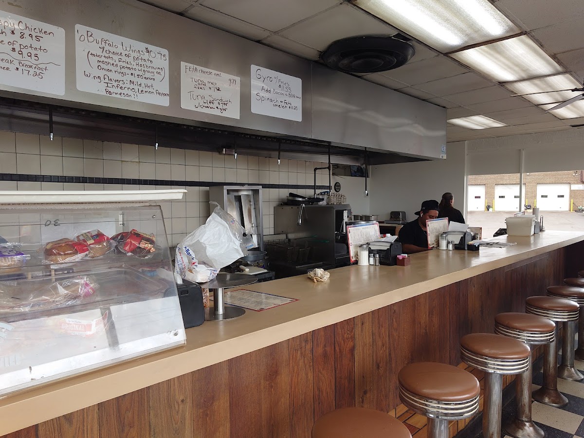 LC's Diner - Photo 5