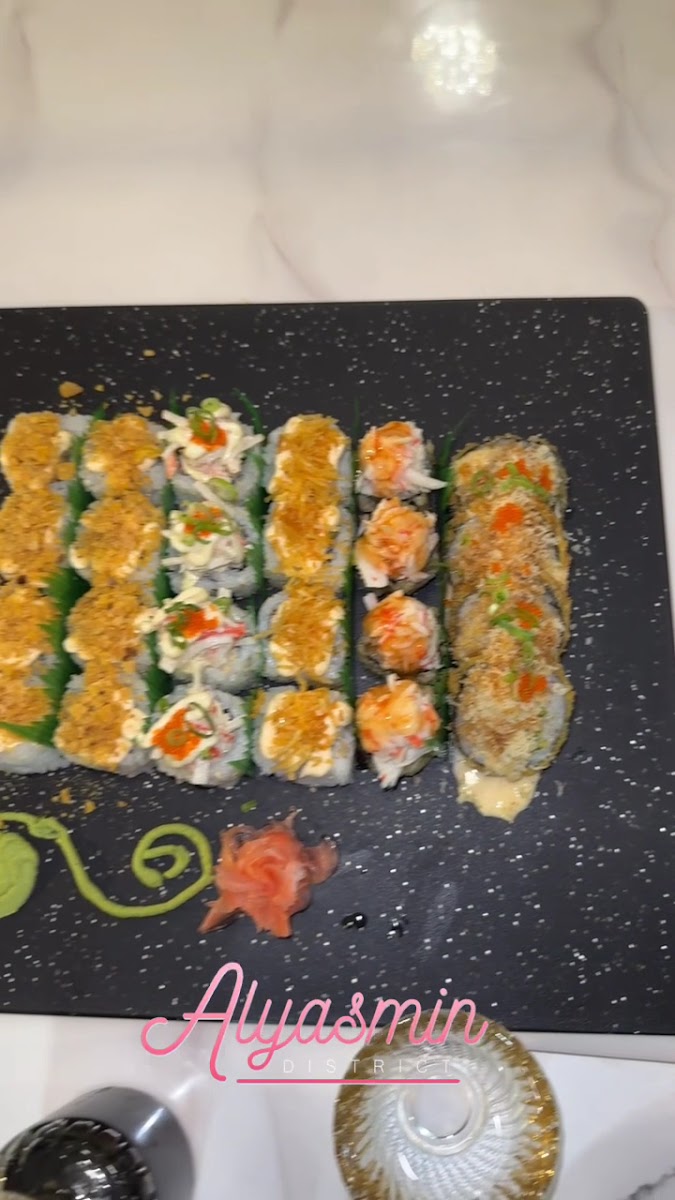 Sushi Demure Restaurant - Photo 1