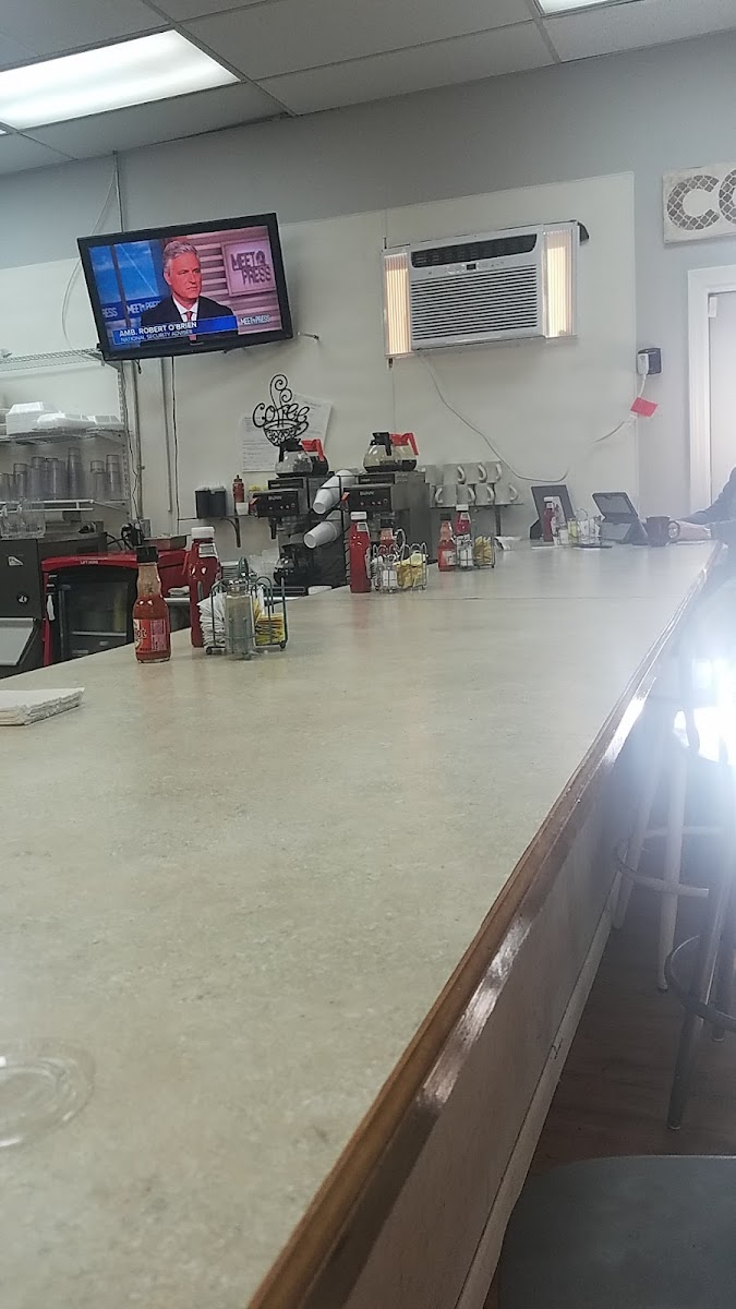 Lottie's Country Kitchen - Photo 8