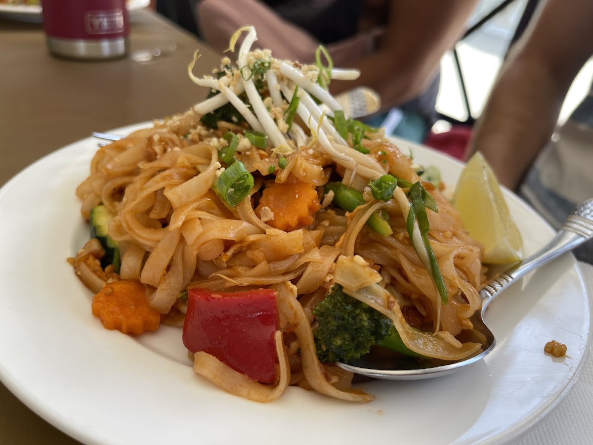 Hot Wok Thai - Photo 3