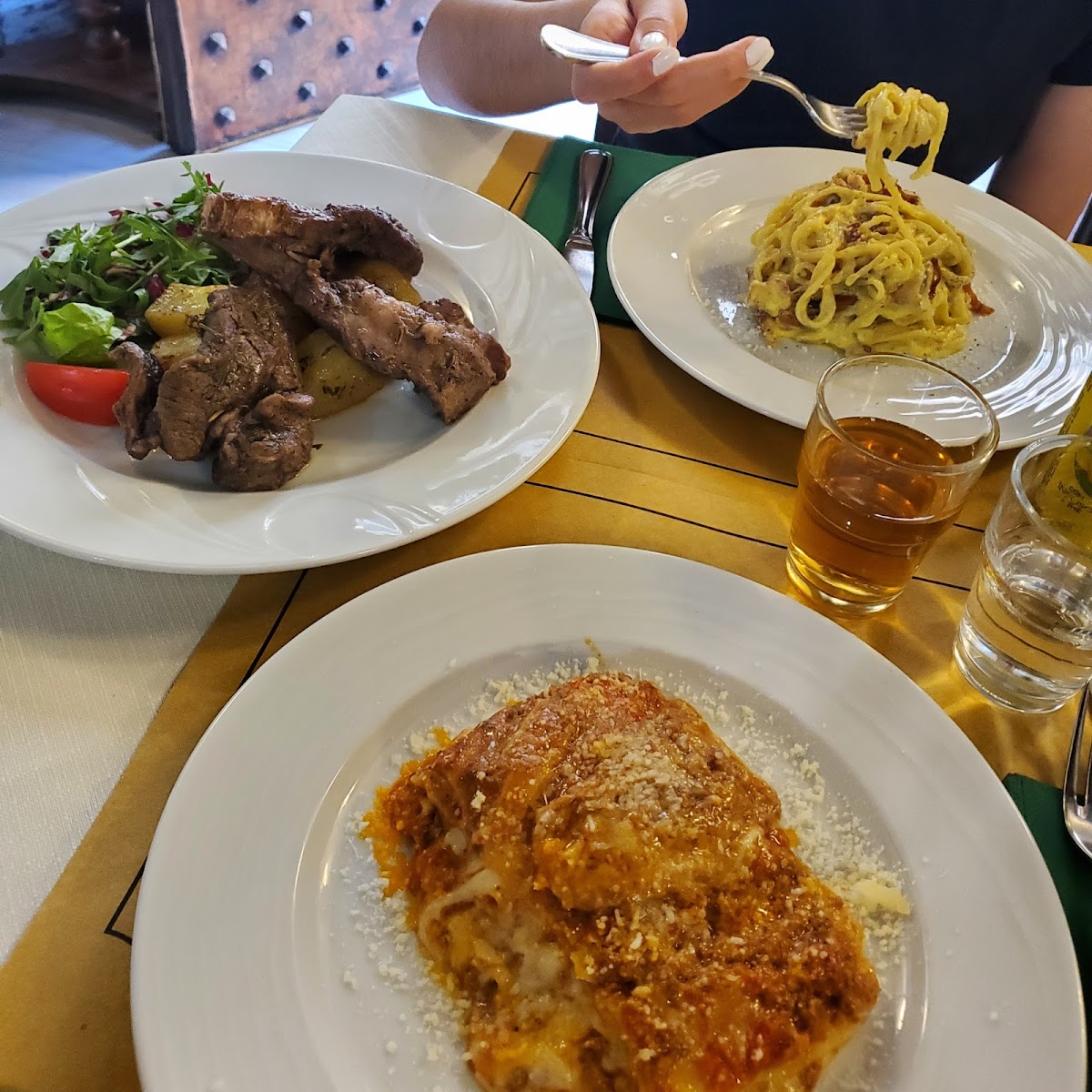 Ristorante Montevecchio - Photo 9