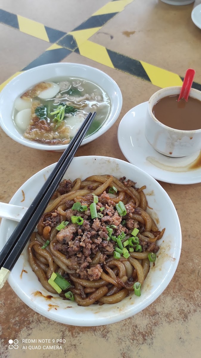 Hin Hoe Restaurant 兴和茶餐室 - Photo 4