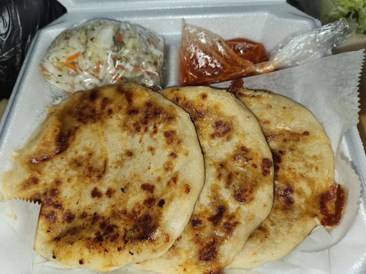 Antojitos Mios - Photo 3