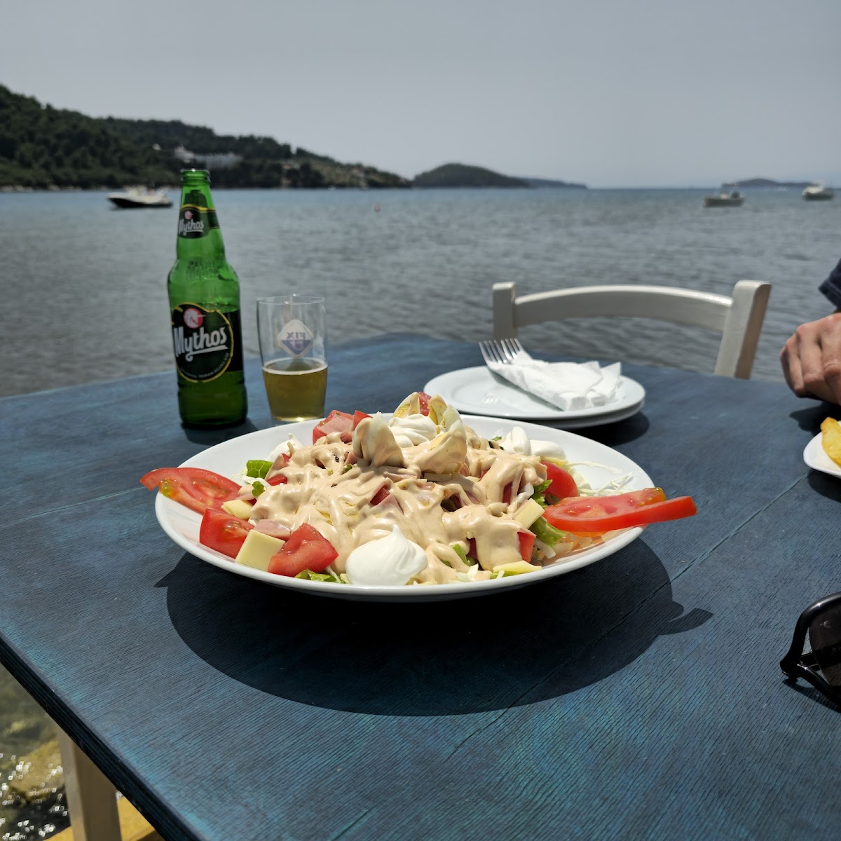 Mylos Tavern - Photo 9