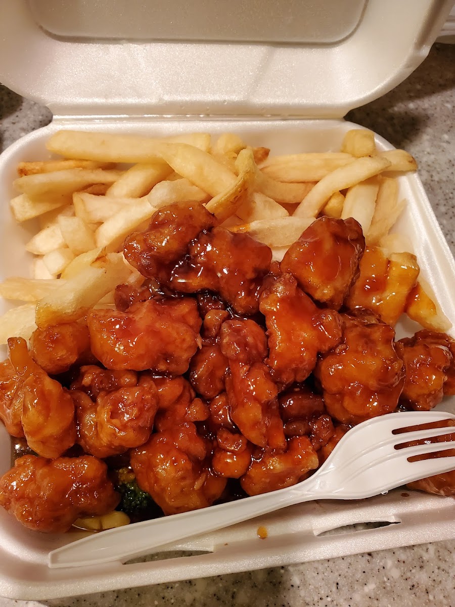 Kim's Kitchen Chinese Takeout - Photo 4