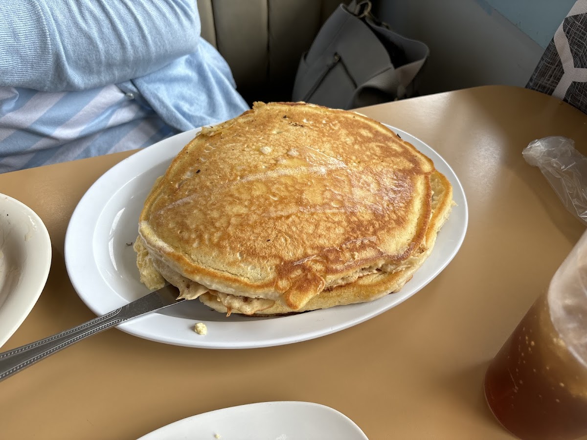 Clinch Mountain Bakery & Restaurant - Photo 9