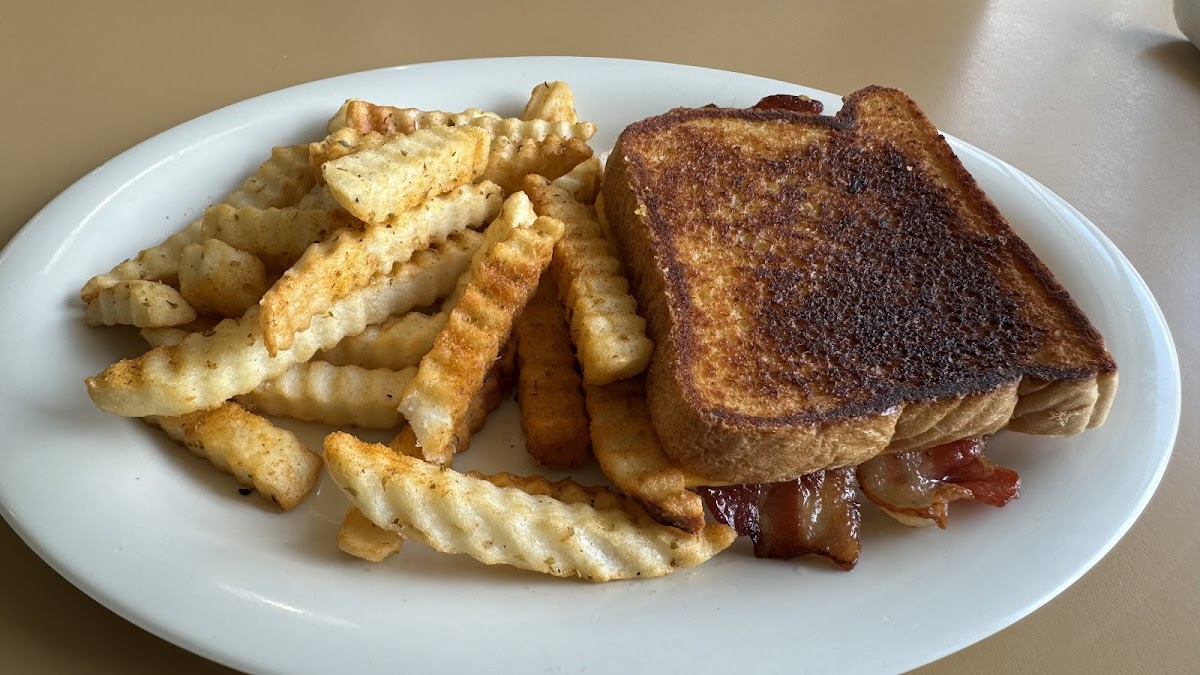 Clinch Mountain Bakery & Restaurant - Photo 7