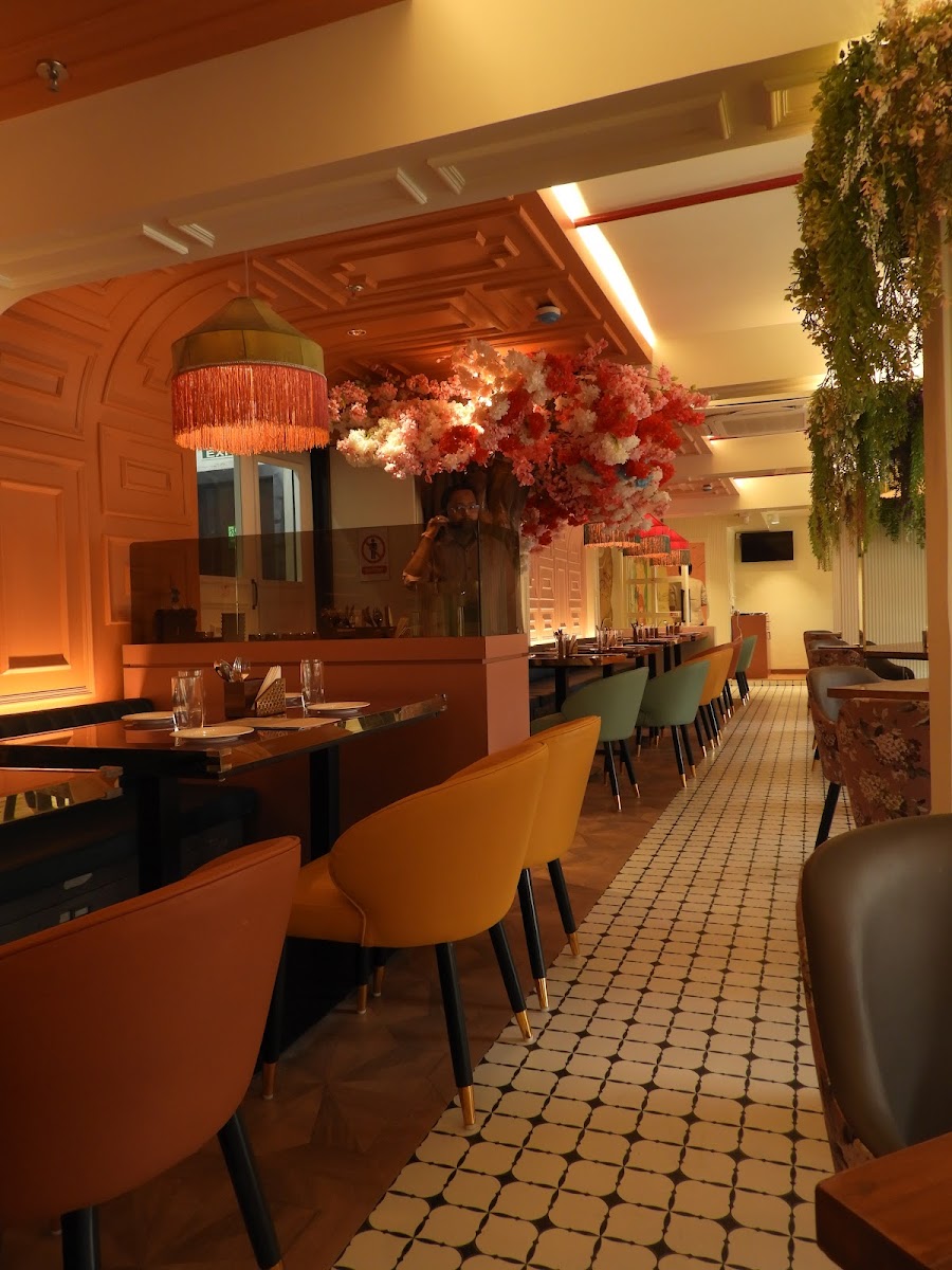 Grand Century Restaurant & Cafe (Proudly Pure Veg- Jain)