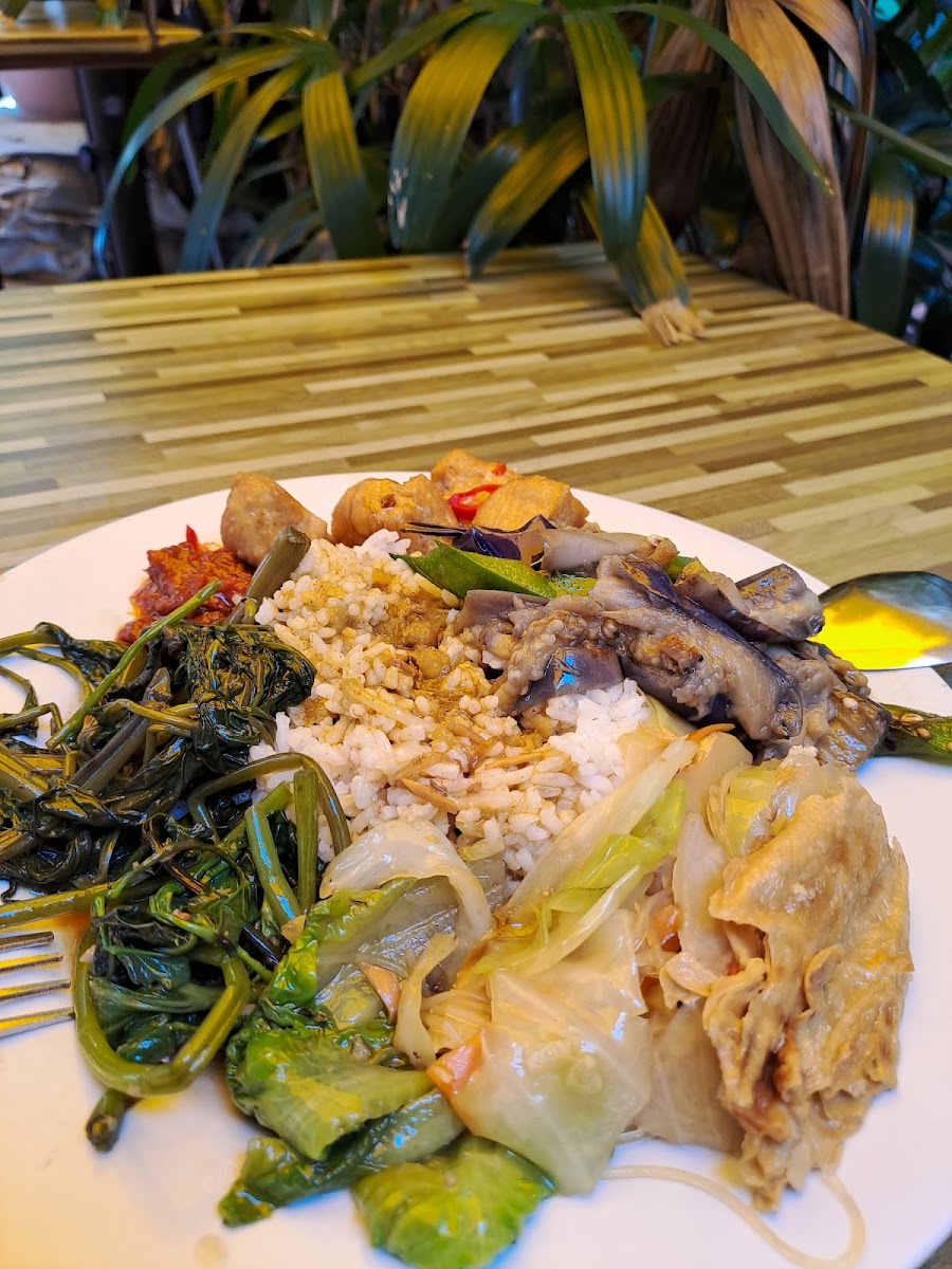 Pin Chuan kopitiam 品泉茶餐室 - Photo 6