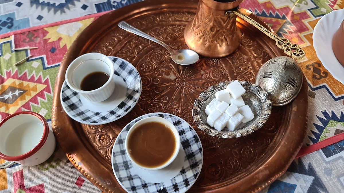 Restoran Ribnjak Bosanska Kuca - Photo 1