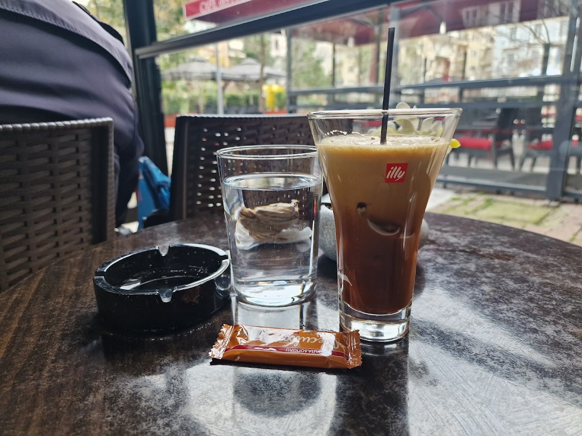 Meli Cafe - Photo 6