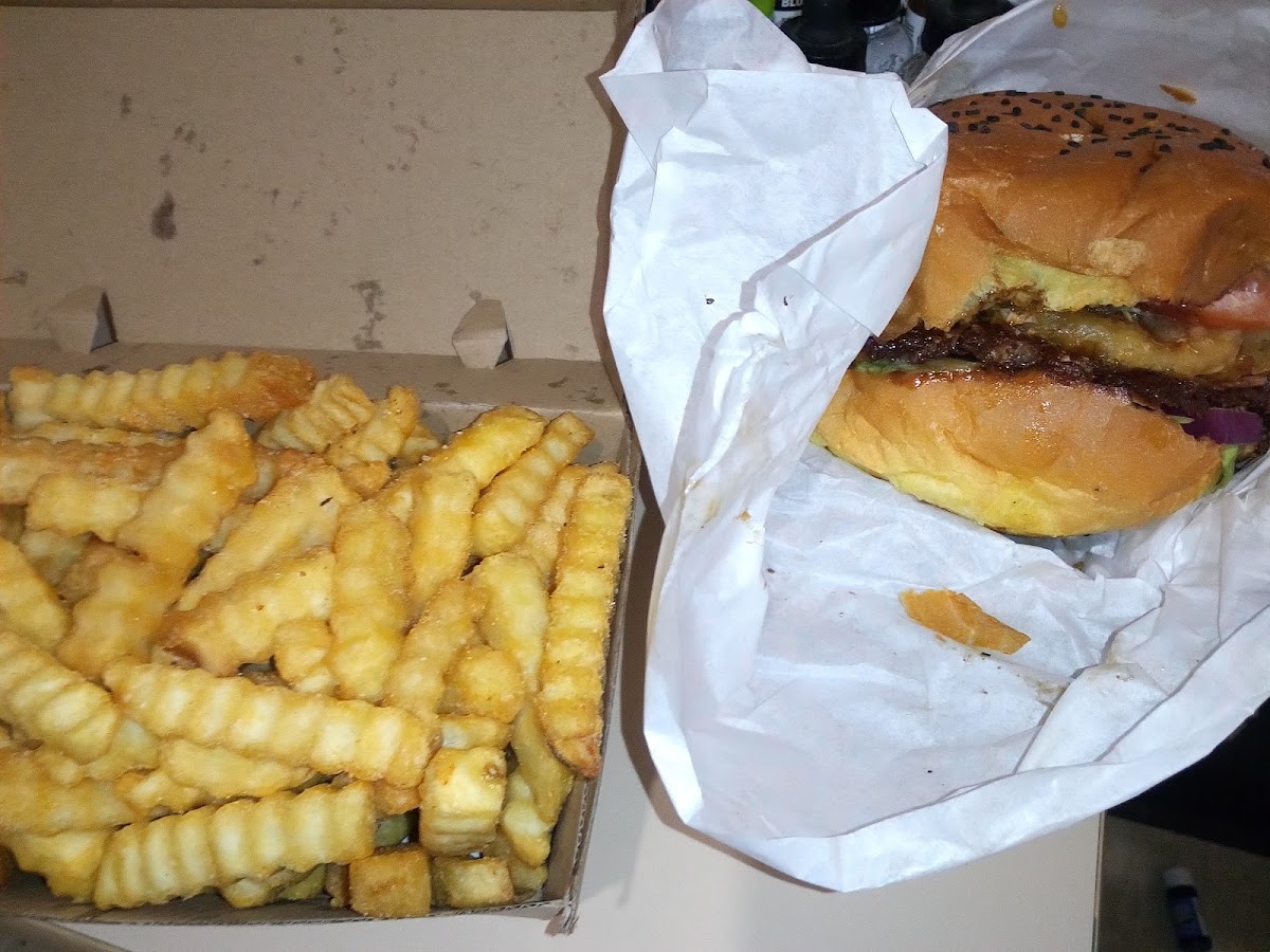 Boston Burgers Mandurah - Photo 5