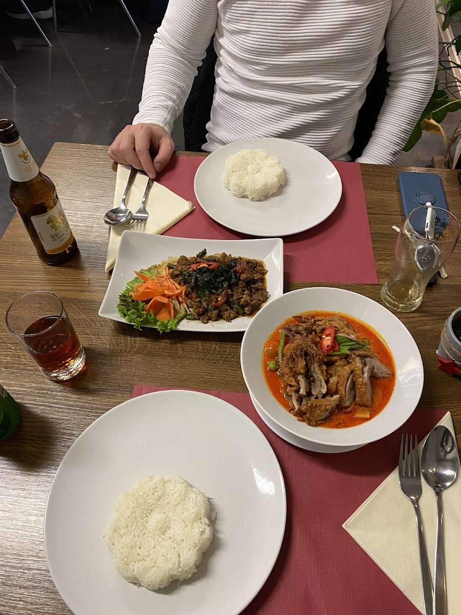 Khao Gaeng Thai Bistro - Photo 9