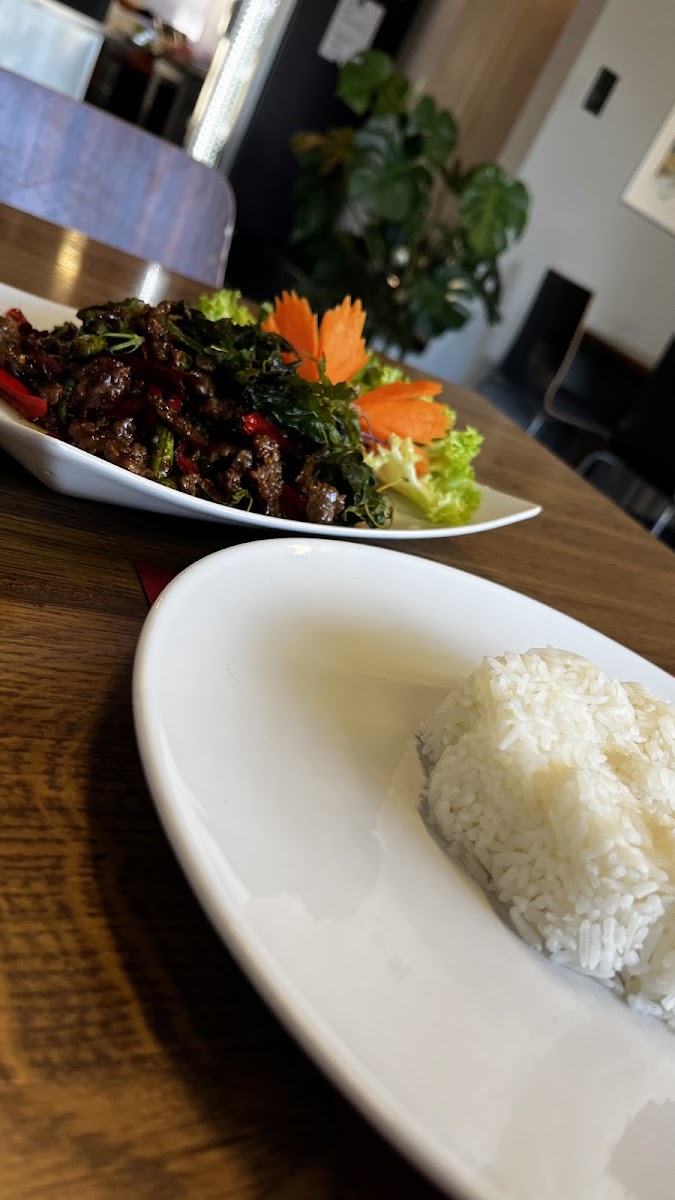 Khao Gaeng Thai Bistro - Photo 5