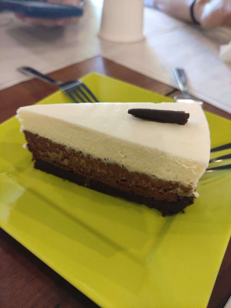 Latte Coffee Cafe - Photo 7