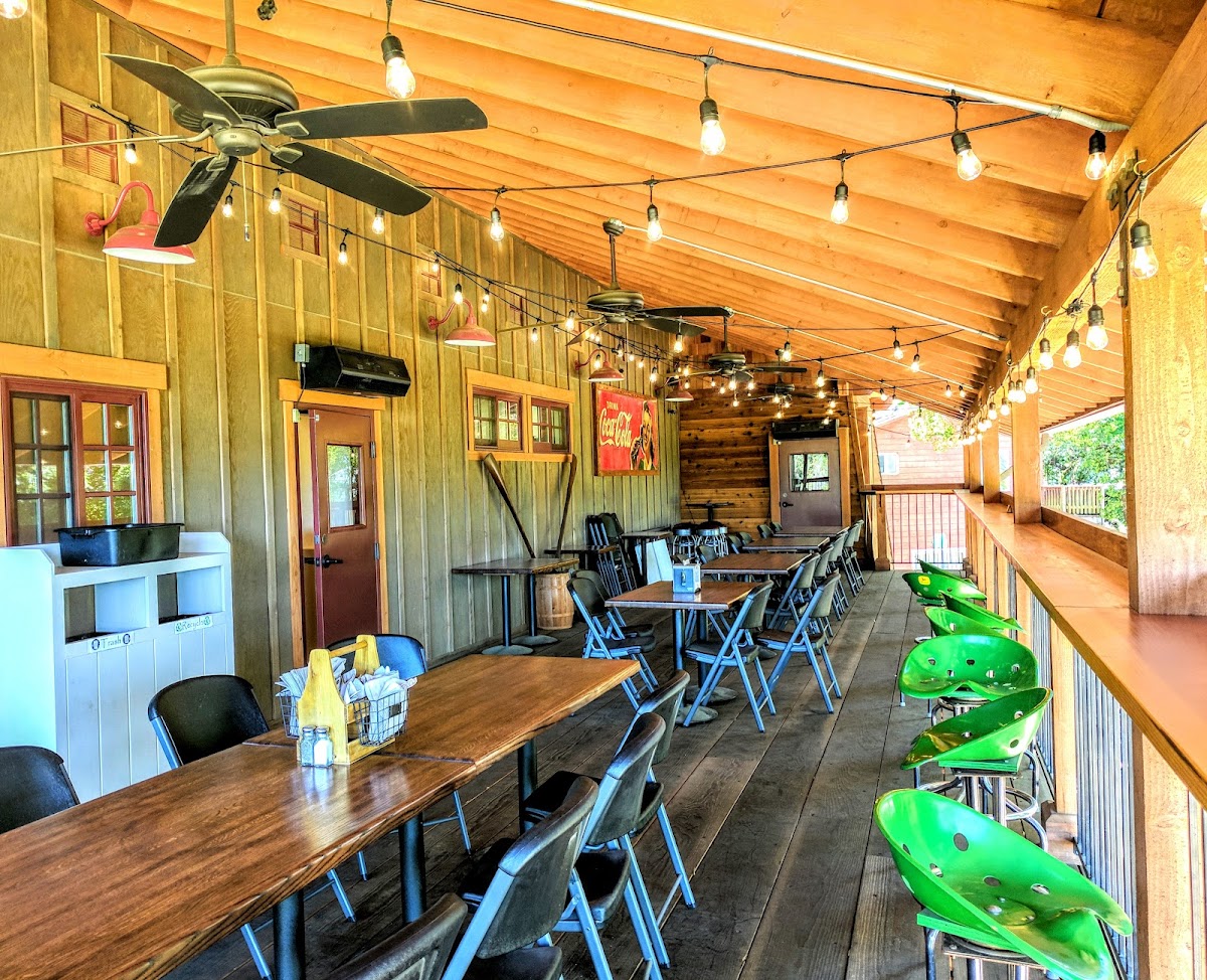 Steamboat Landing Bar & Grill