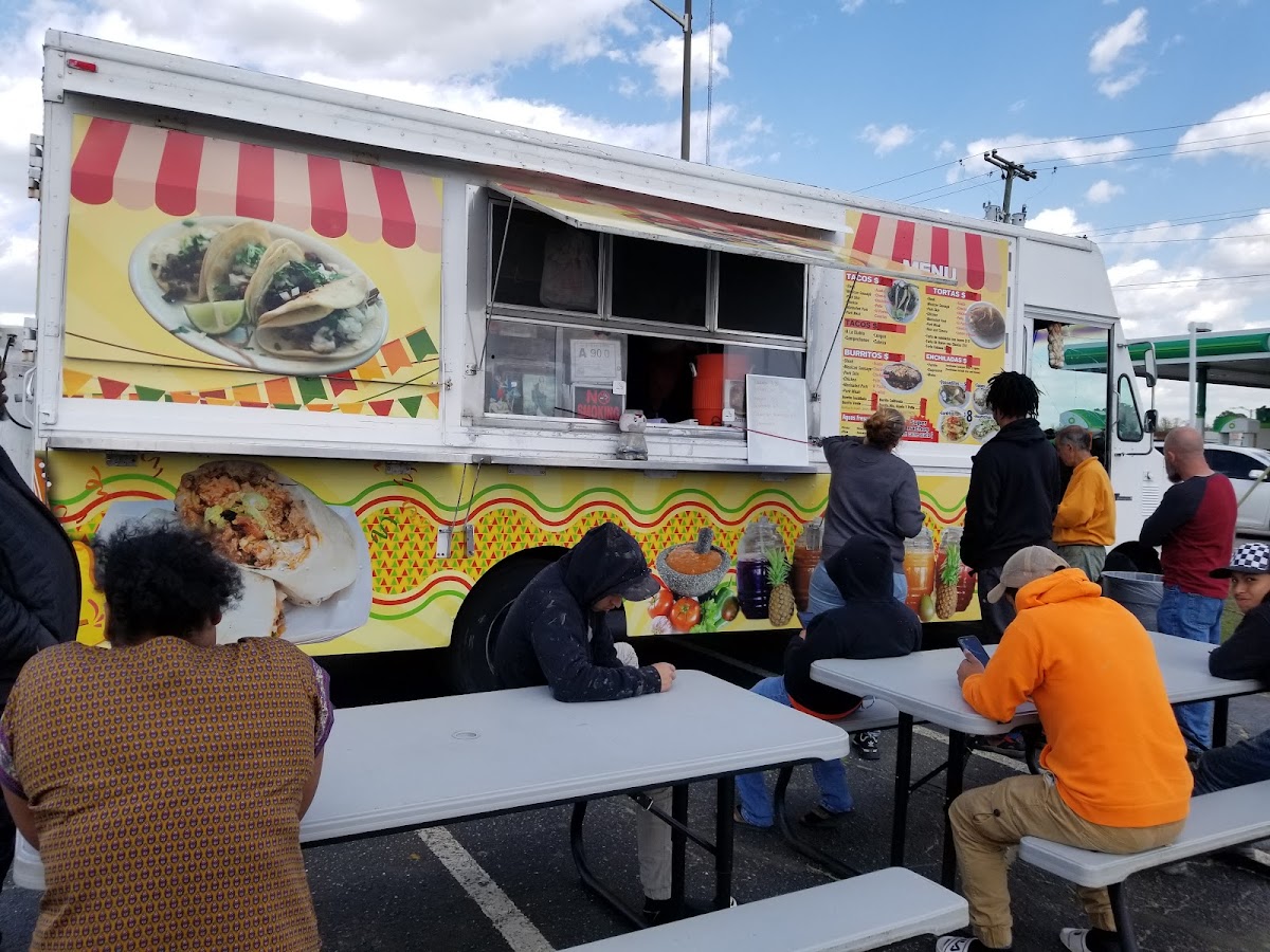 Taqueria la poblanita - Photo 3