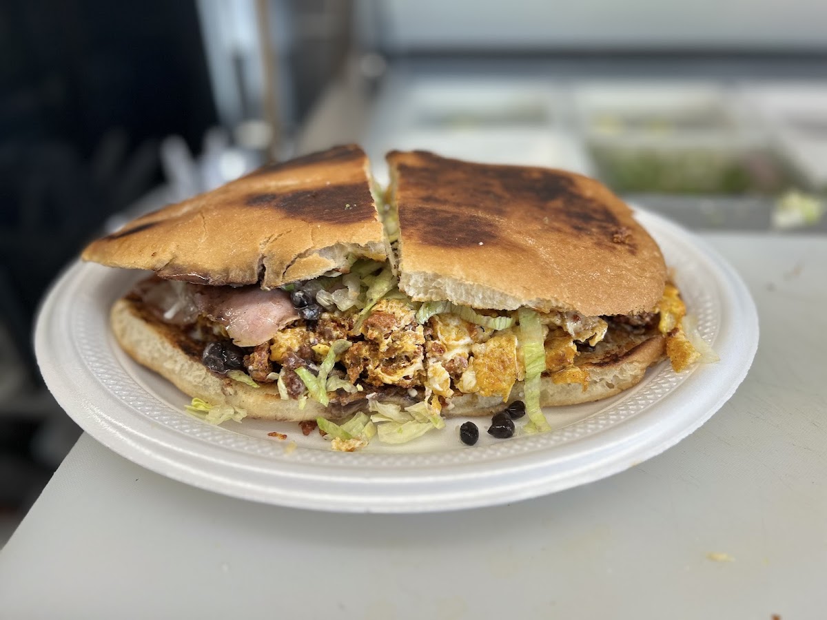 Taqueria la poblanita - Photo 8