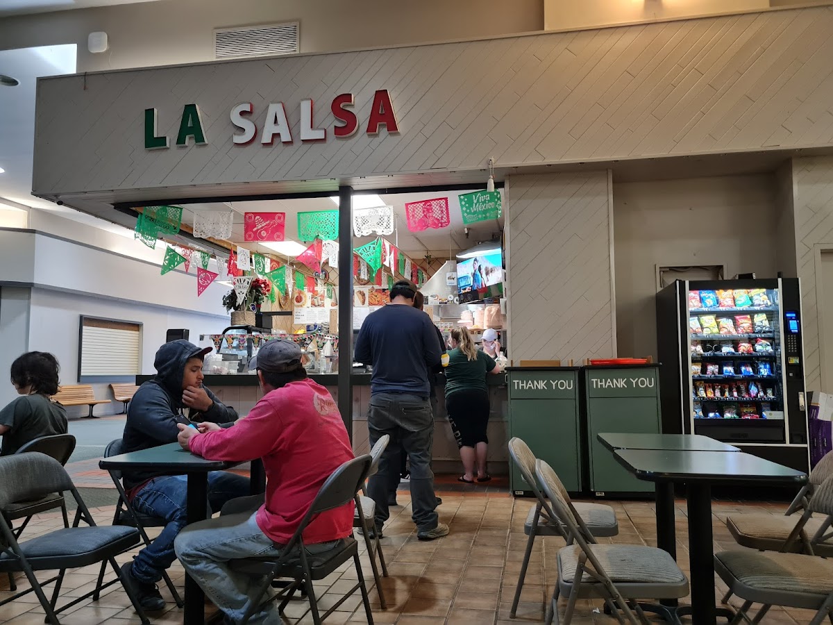 La Salsa Mexican Food - Photo 2