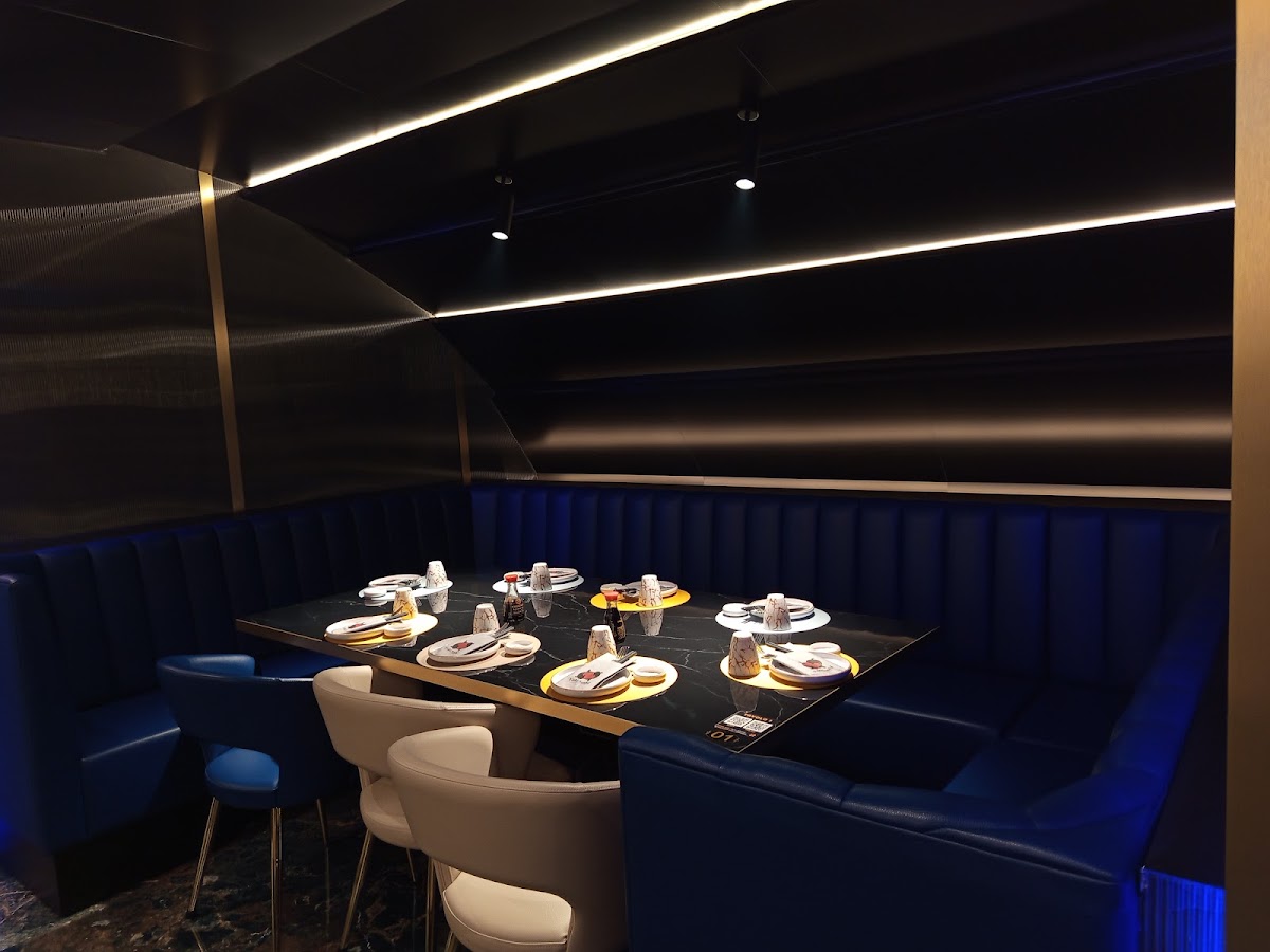 Yuki Sushi Restaurant - Photo 2