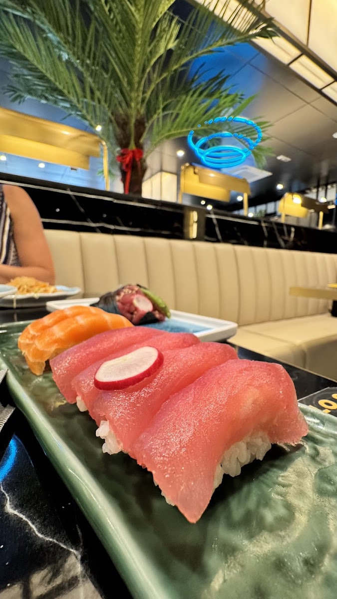Yuki Sushi Restaurant - Photo 7