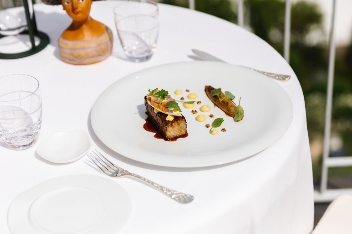Belvedere Restaurant - Photo 2