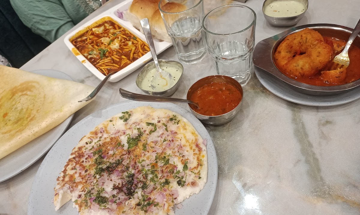SHREE KRISHNA VEG RESTAURANT - Photo 2