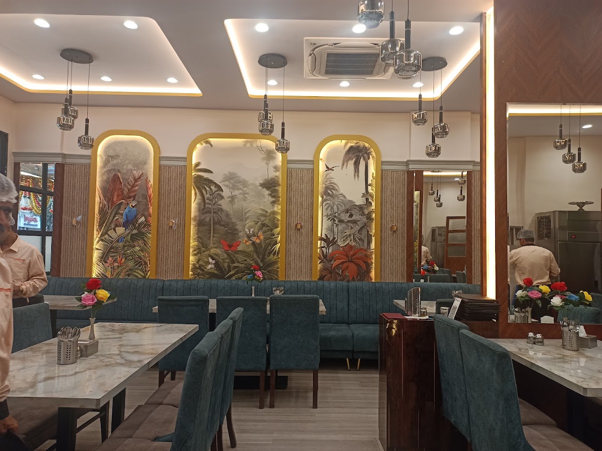 SHREE KRISHNA VEG RESTAURANT - Photo 3