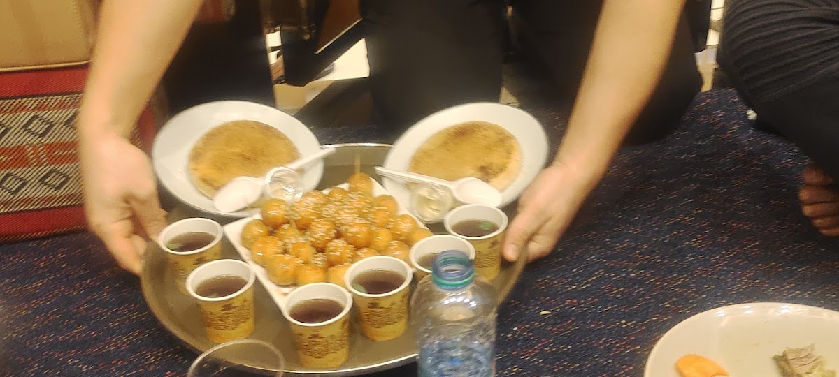 Zam Zam Mandi Restaurant مطعم زمزم - Photo 6
