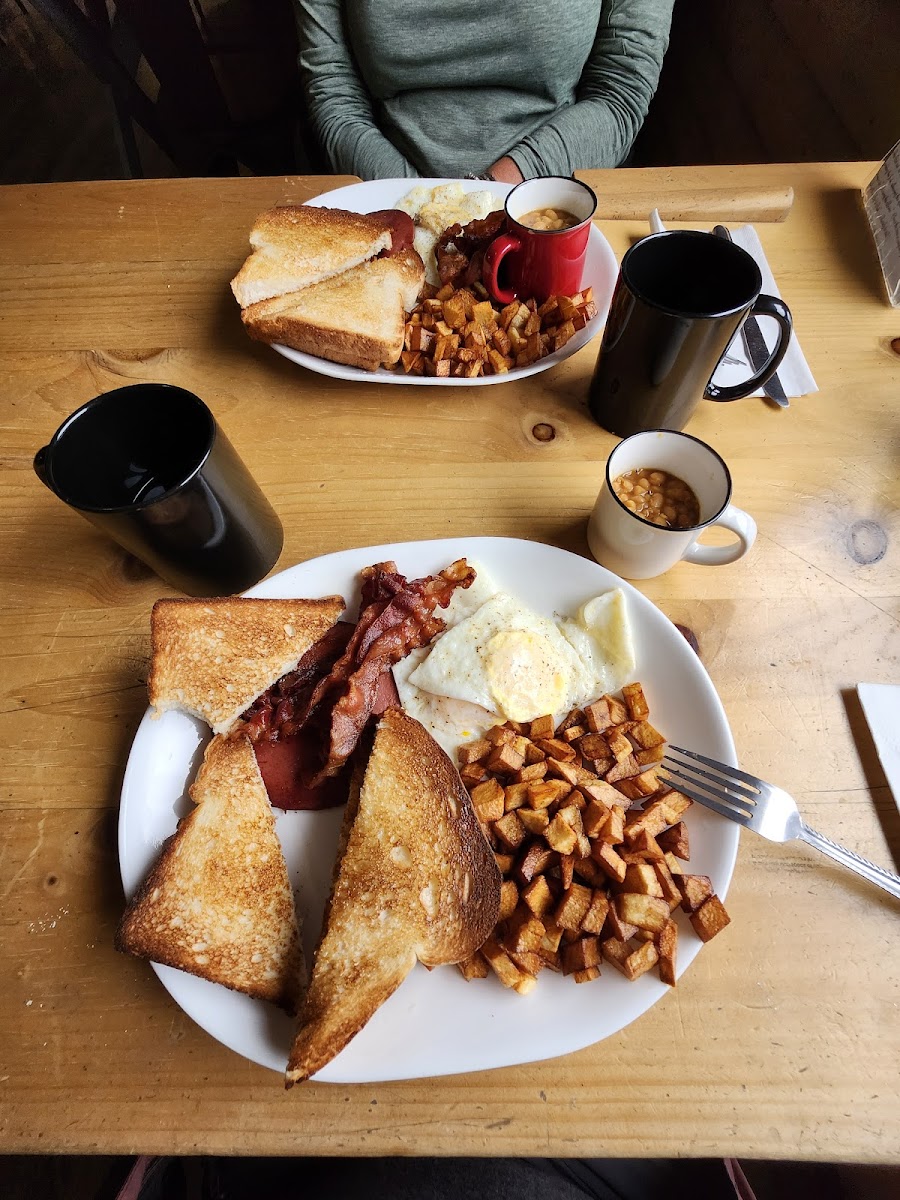 The Cod Jigger Diner - Photo 5