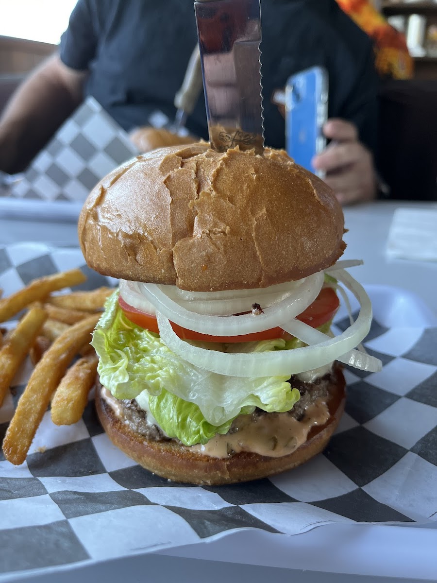 Silver Lake Cafe & Bar - Photo 4