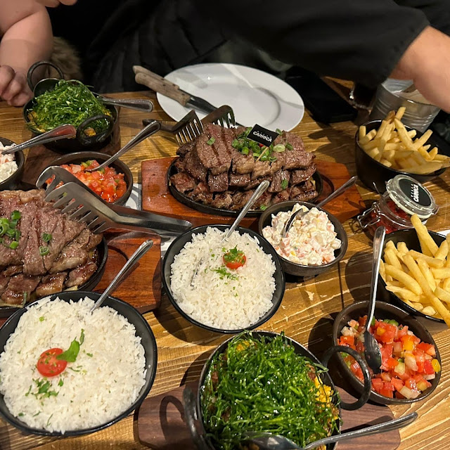 Picanha Com Arroz Tropeiro Maionese Vinagrete Batata Farinha É Vendido A Porção
