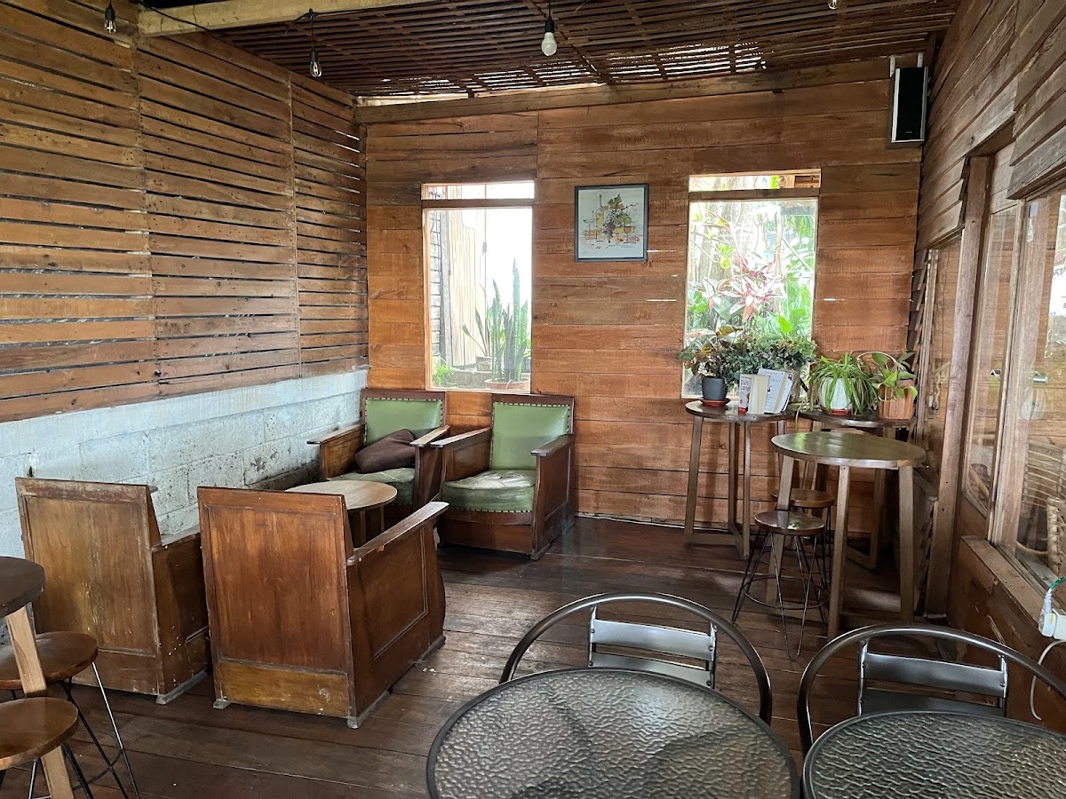 Swara Coffee Lembang - Photo 3