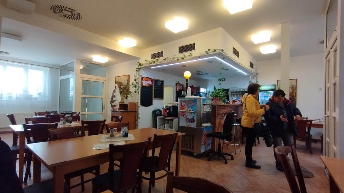 Nádražní restaurace Letovice - Photo 5