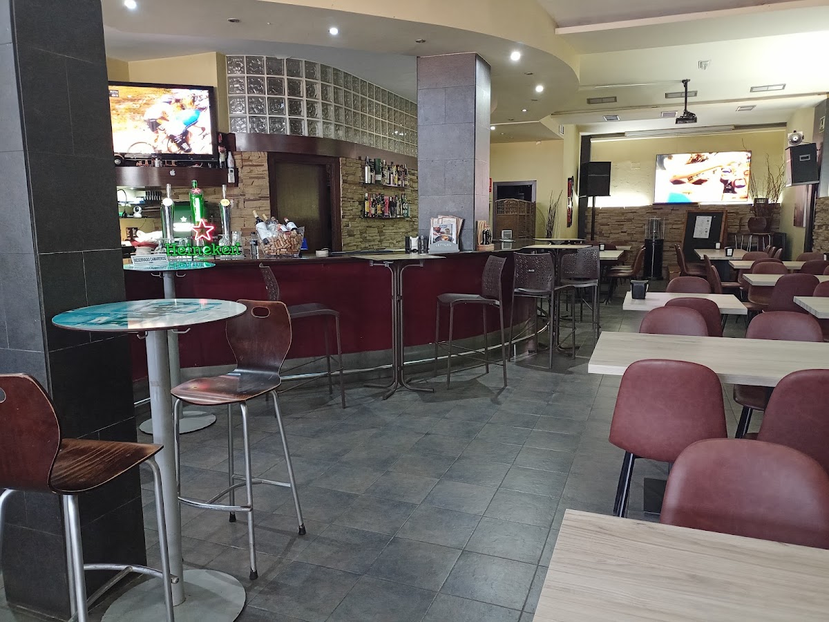 Bar Apple