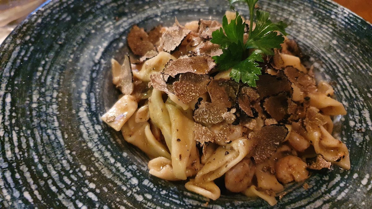 Valle Losca Tavern - Photo 6